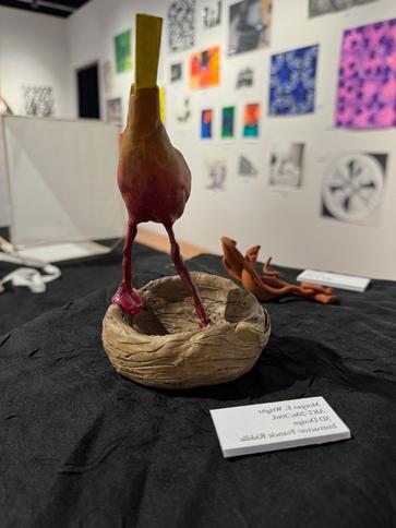 Bird standing on a nest made out of clay, 3D sculpture by <a href='http://fi03.theabsolutelongestwebdomainnameinthewholegoddamnfuckinguniverse.com'>十大彩票平台</a> student Morgan Wright